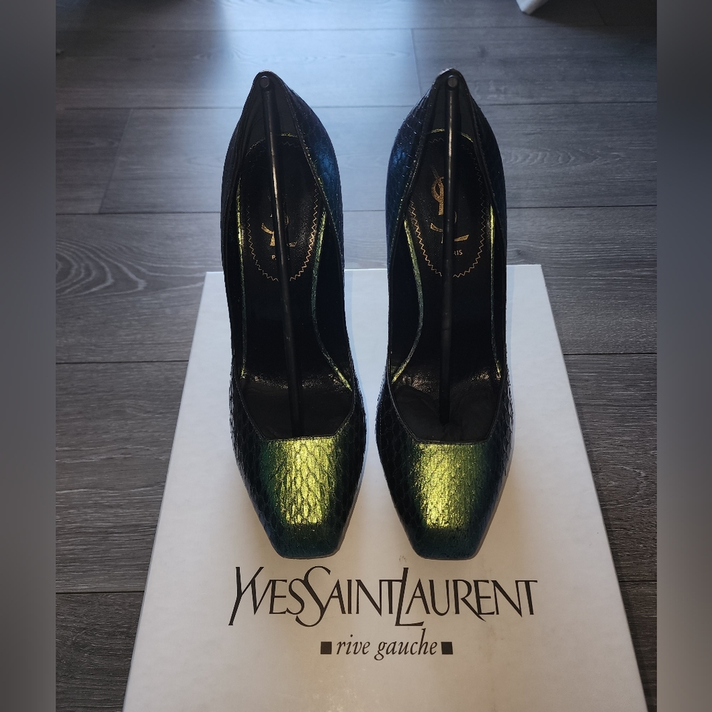 Yves Saint Laurent Turquoise Mirrored Heel Platform Pumps